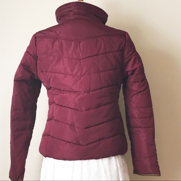 NWT. Burgundy Puffer Jacket - Picture 4 of 6